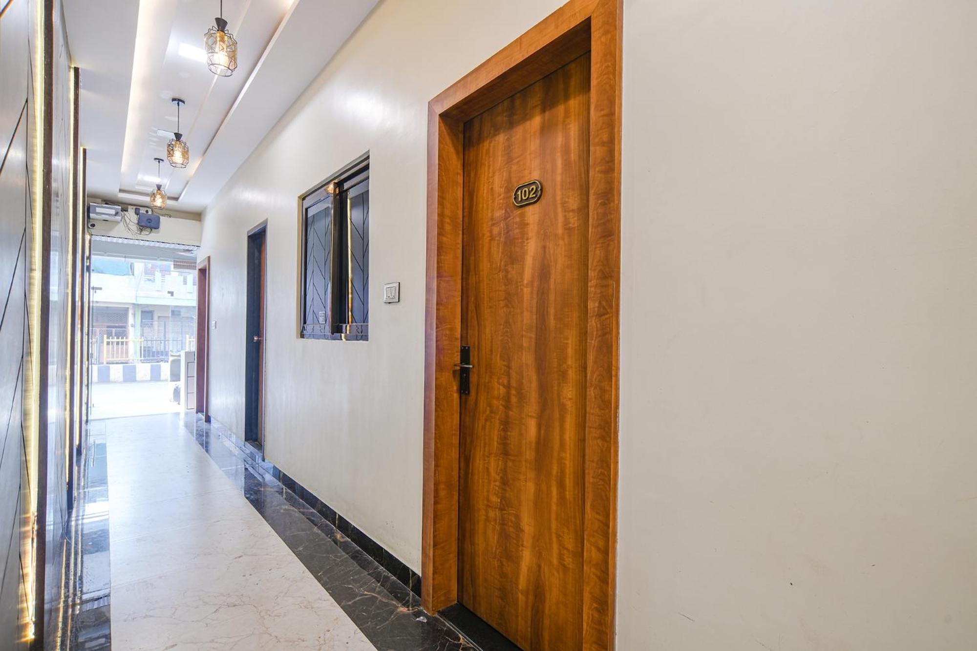 Fabexpress Orbit Hotel Ujjain Exterior photo