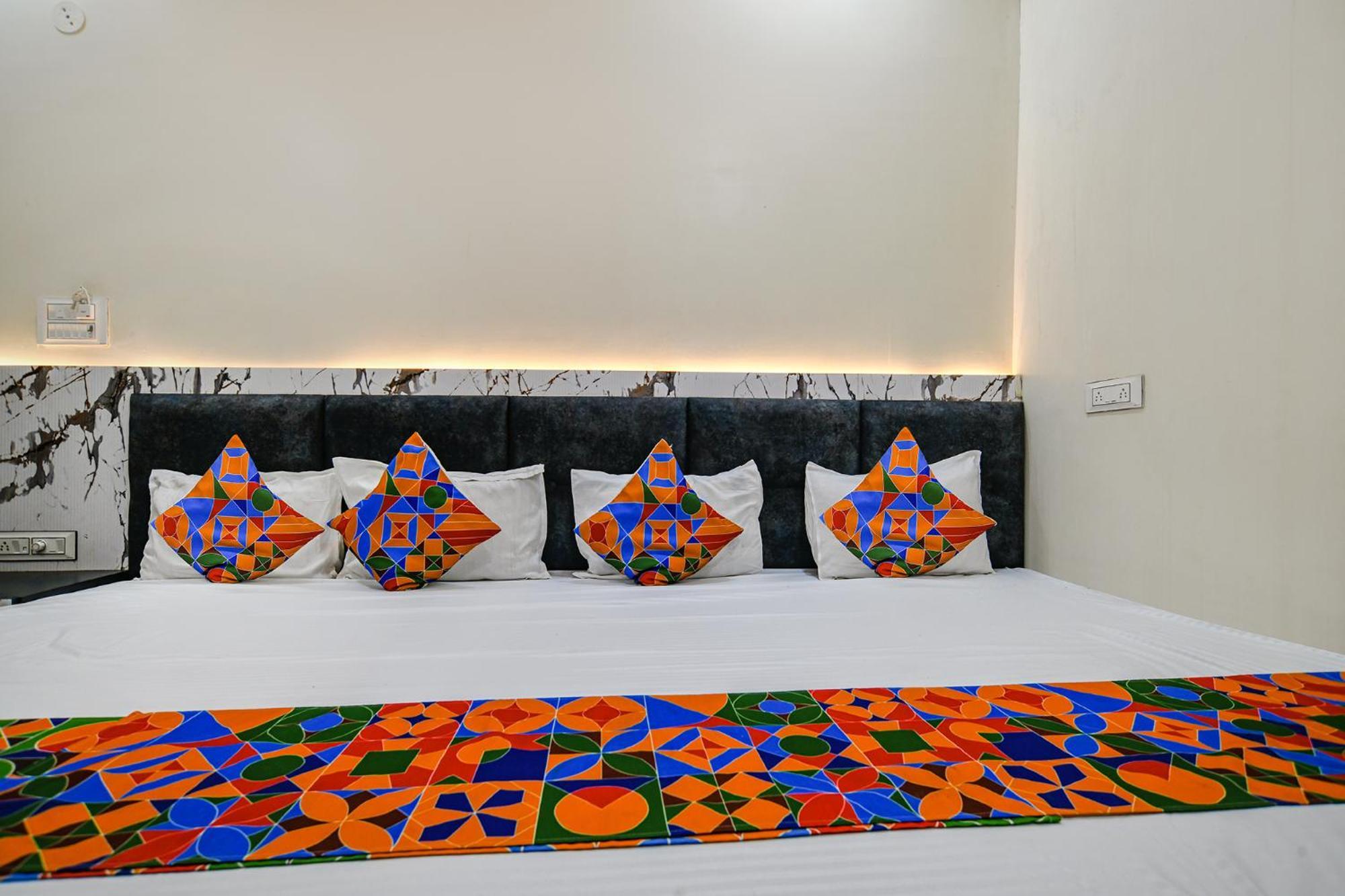 Fabexpress Orbit Hotel Ujjain Exterior photo