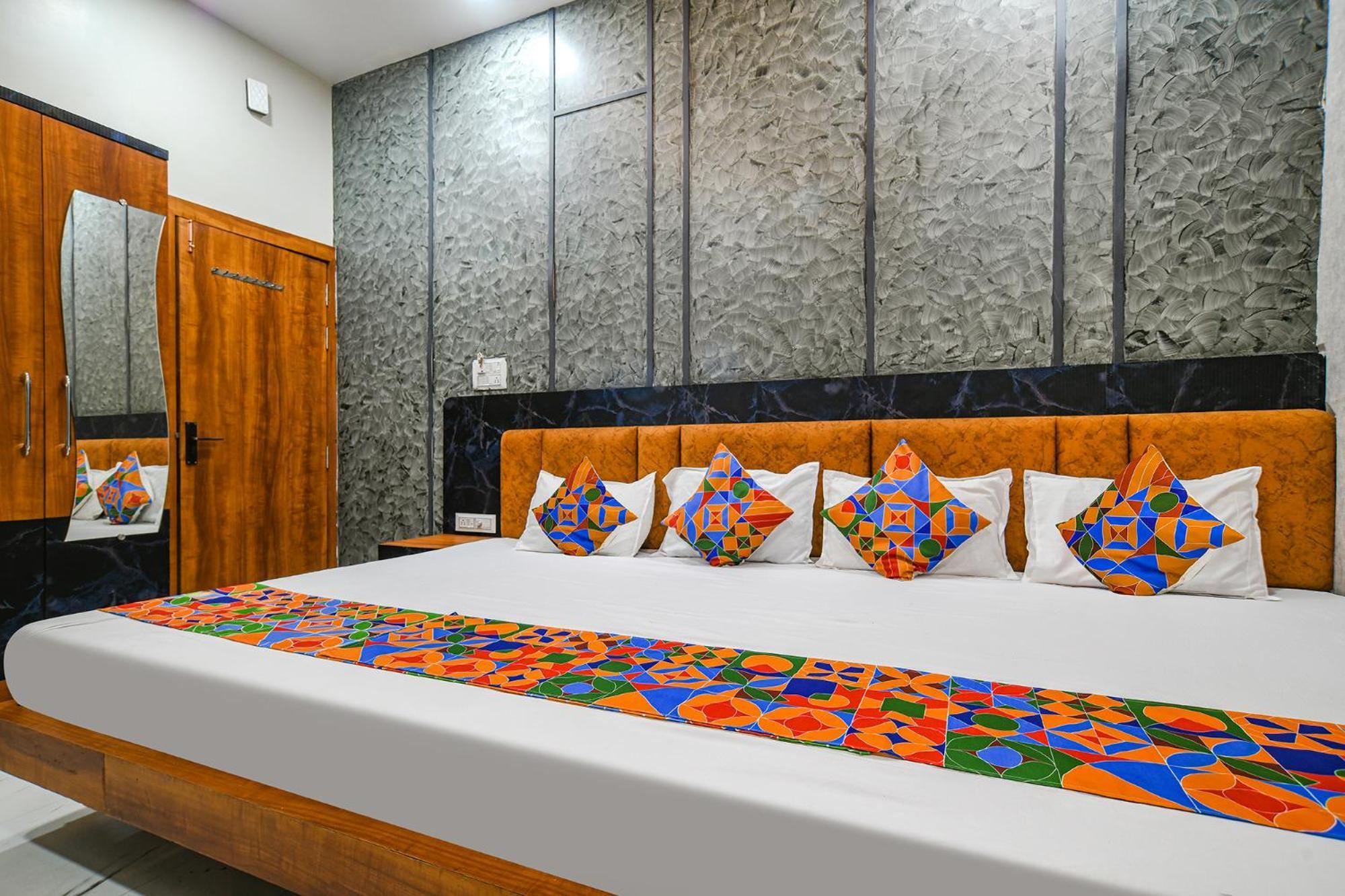Fabexpress Orbit Hotel Ujjain Exterior photo